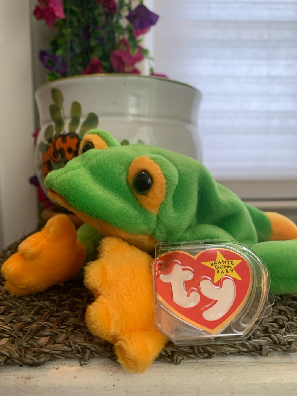 Ty Plush Multicolored “Smoochy” 1997 Frog Beanie Baby NWT